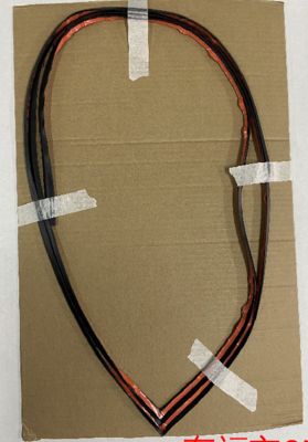 ซีลขอบกระจกหน้ารถ Tesla Model Y 1499060-00-B สีดำ EPDM