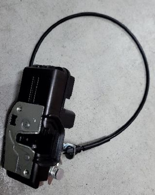 Tesla Model S ล็อคประตูหน้าซ้าย 6008913-99-C 24x19x12cm